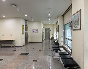 경인여자대학교 수영장 입구(대기장소) 사진4