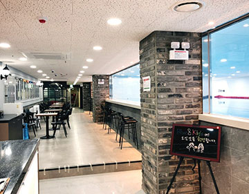 블루엔키즈 수영장 참관 대기실 사진7