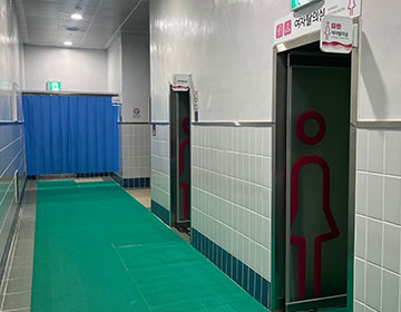 경기해양안전체험관 탈의실 및 샤워장 가는 길 사진9